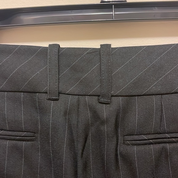 Ann Taylor Marissa pin striped pants size 6 - Picture 7 of 9